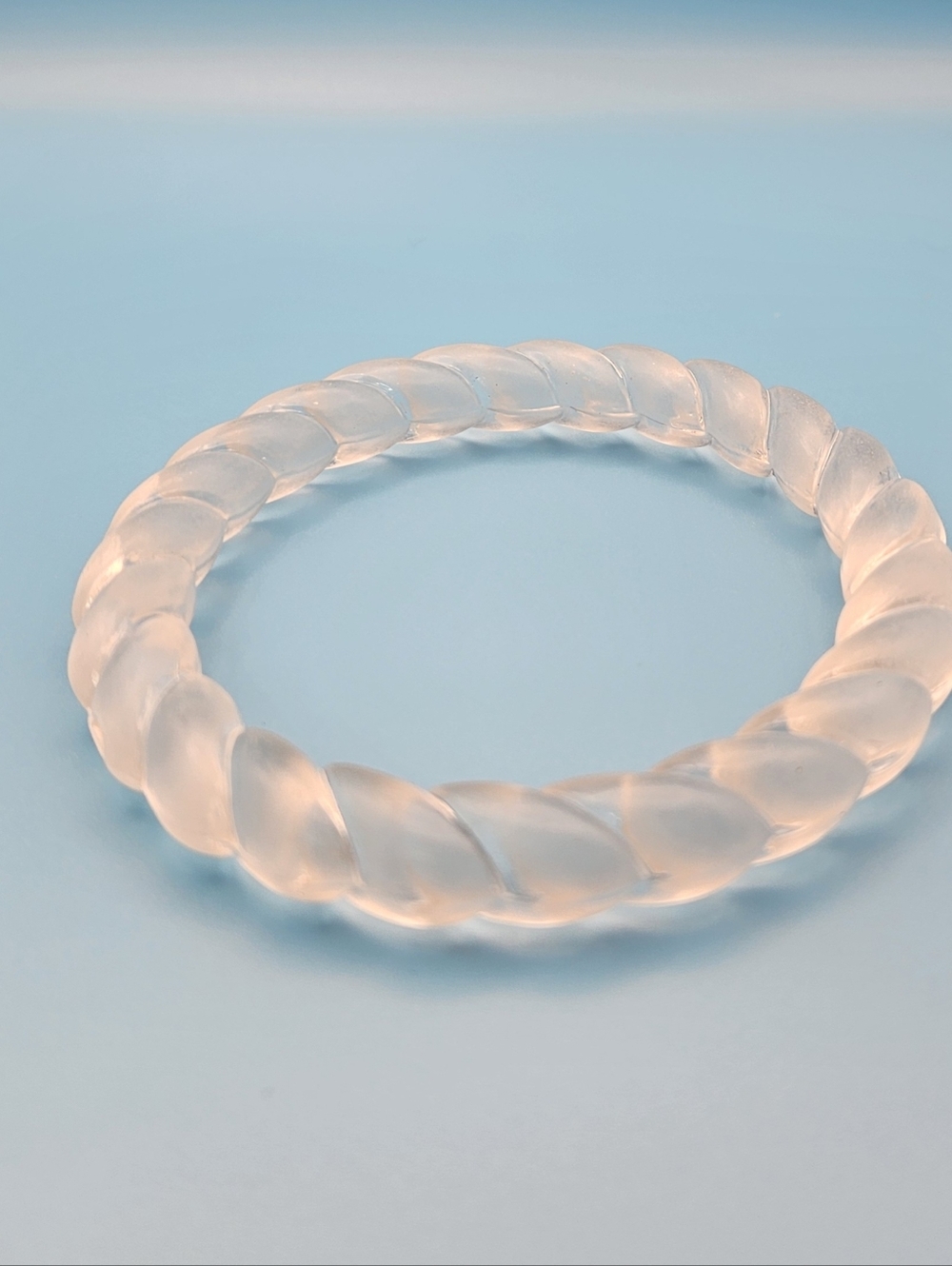 Vintage Frosted Clear Resin Acrylic Twisted Rope Bangle Bracelet 8"